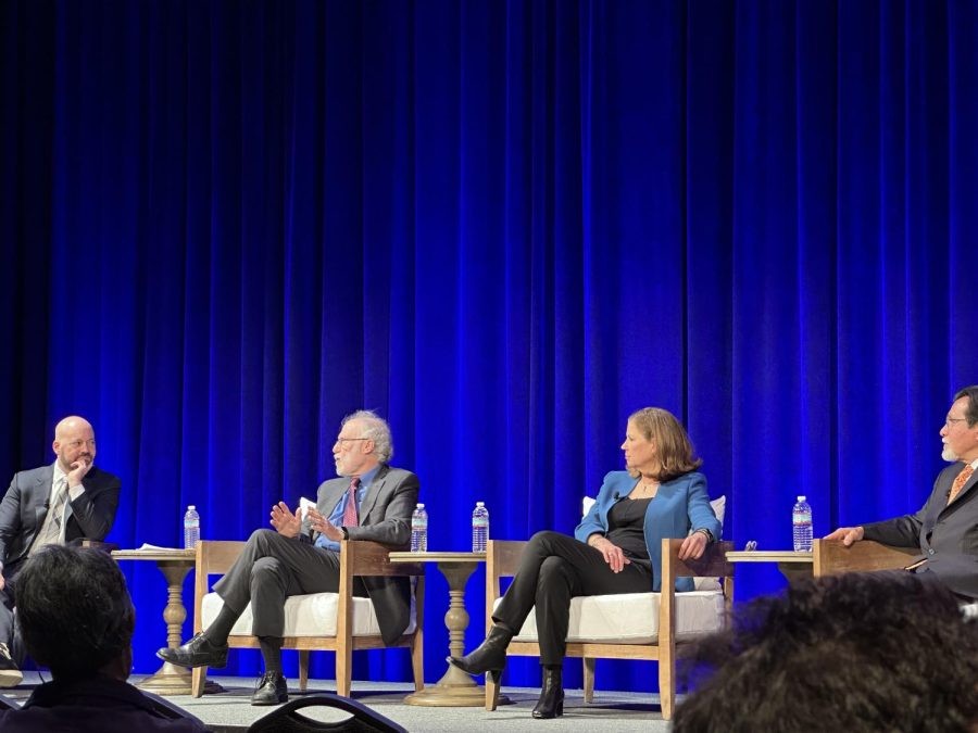 From left to right: Brian Fitzpatrick, Robert Bauer, Jan Crawford, Alberto Gonzales. Image credit: Ben Freed