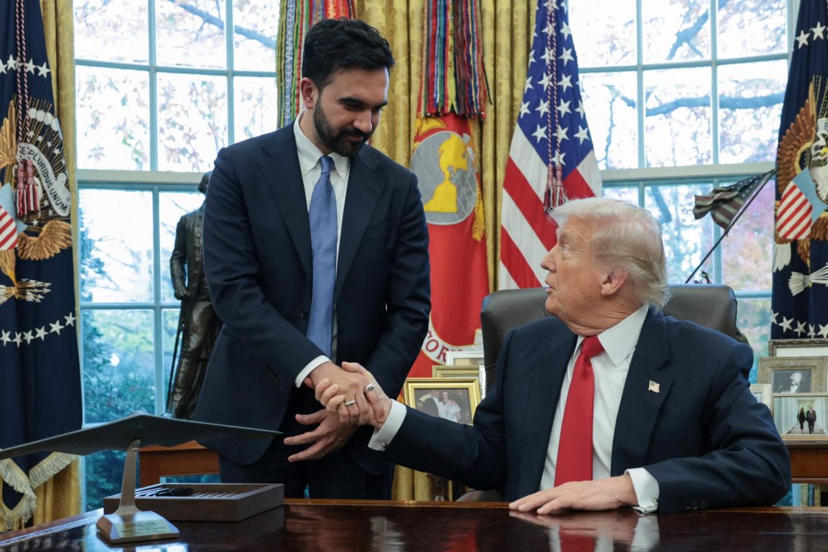 U.S. President Donald Trump shakes hands with with New York City Mayor-elect Zohran Mamdani as they meet at the White House in Washington, D.C., U.S., November 21, 2025. REUTERS/Jonathan Ernst